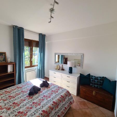 Casa Erica By Portofinovacanze Rapallo Bagian luar foto