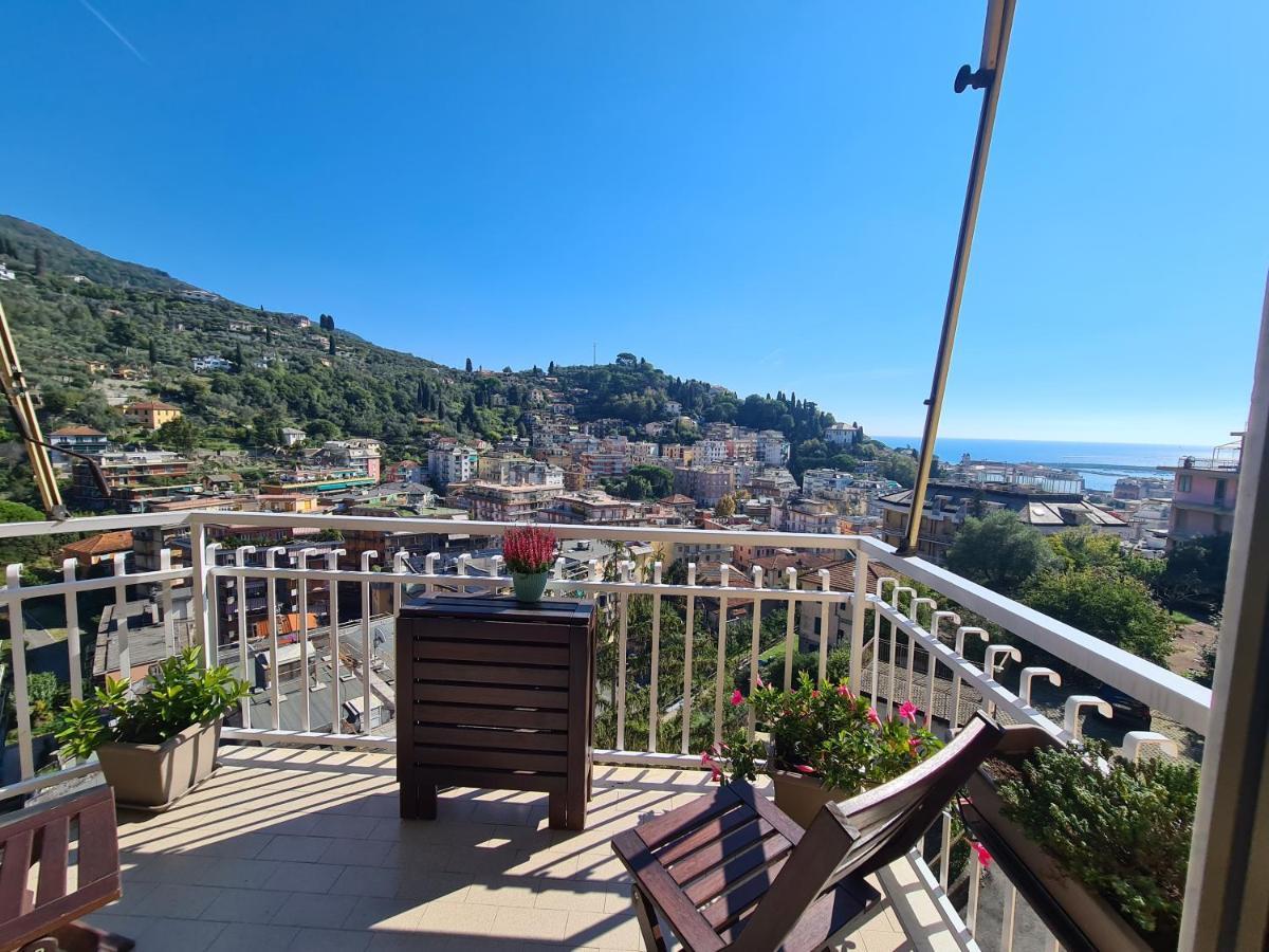 Casa Erica By Portofinovacanze Rapallo Bagian luar foto