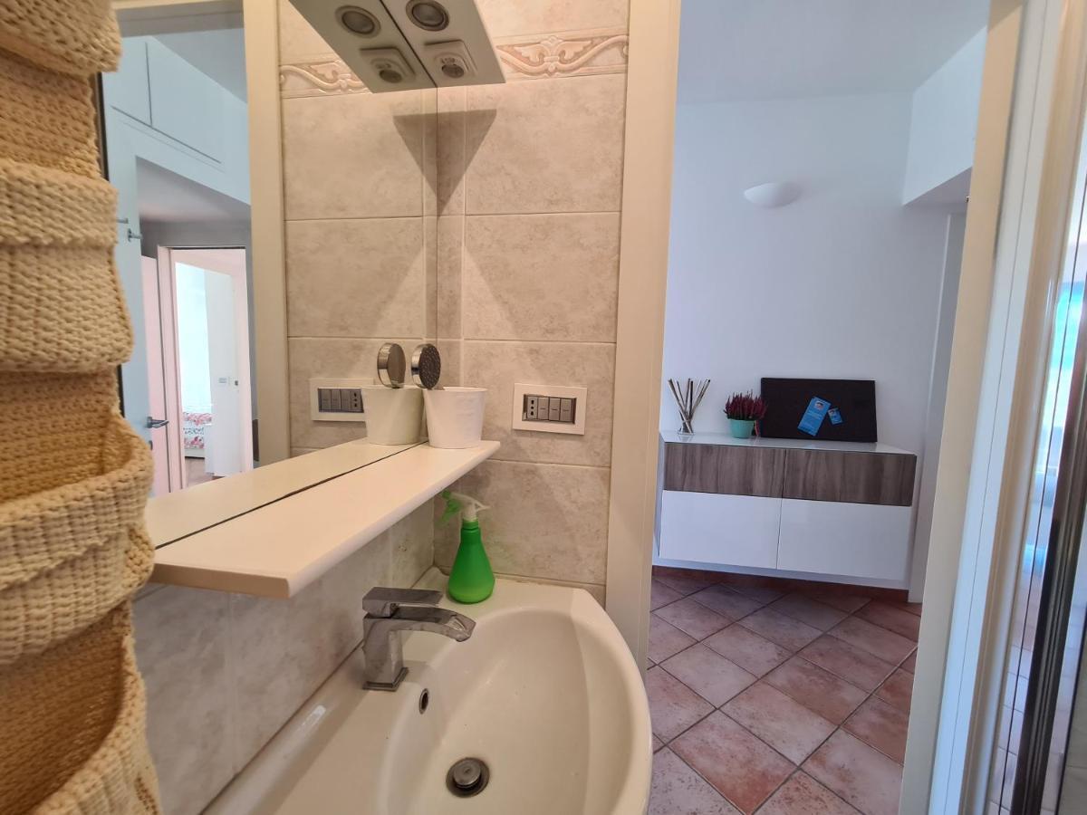 Casa Erica By Portofinovacanze Rapallo Bagian luar foto